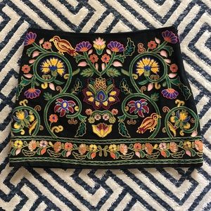 ZARA embroidered mini skirt (xs)
